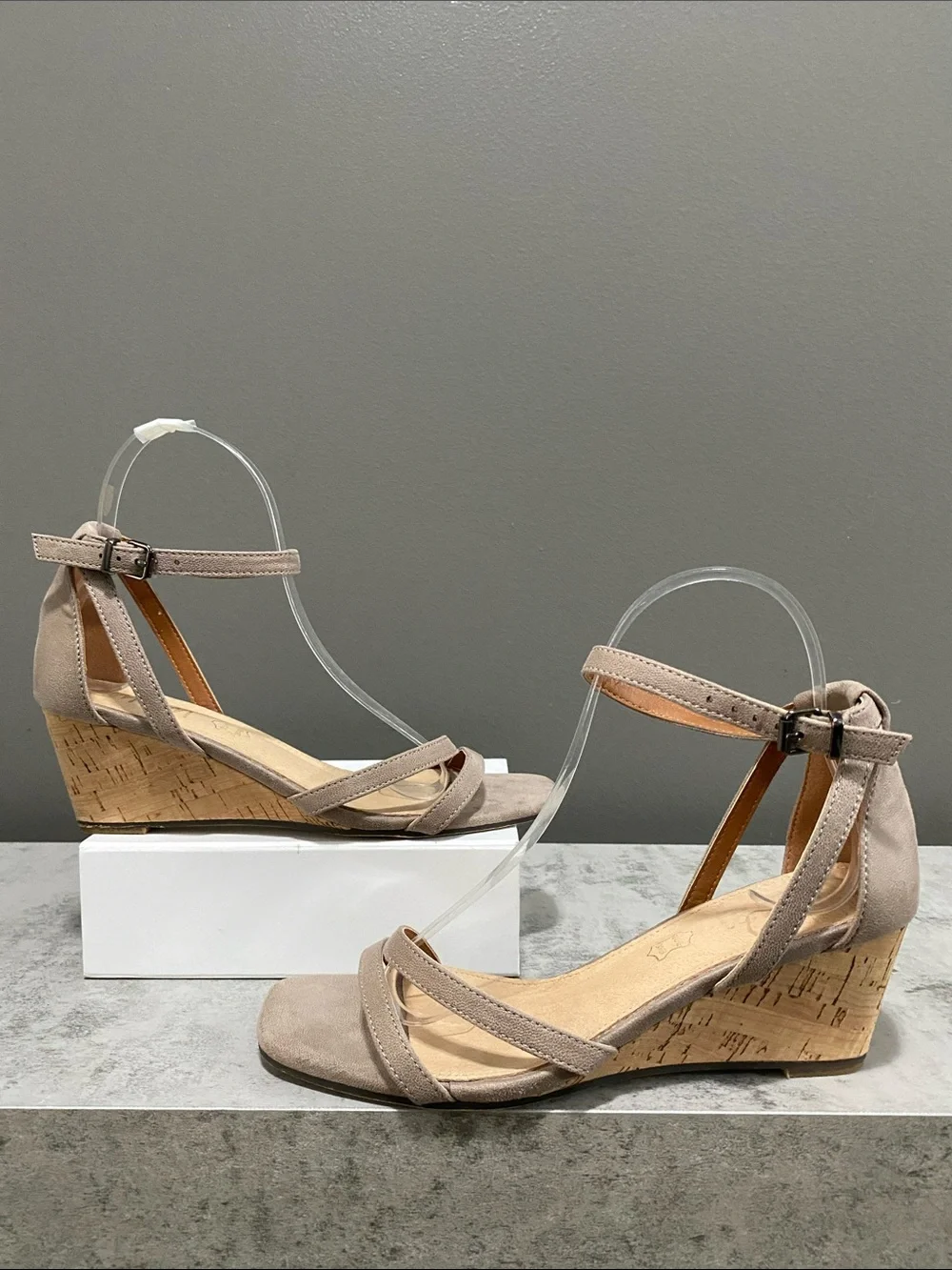 Mi.iM Women's Leather Taupe Wedge Sandals with Ankle Strap Size 6